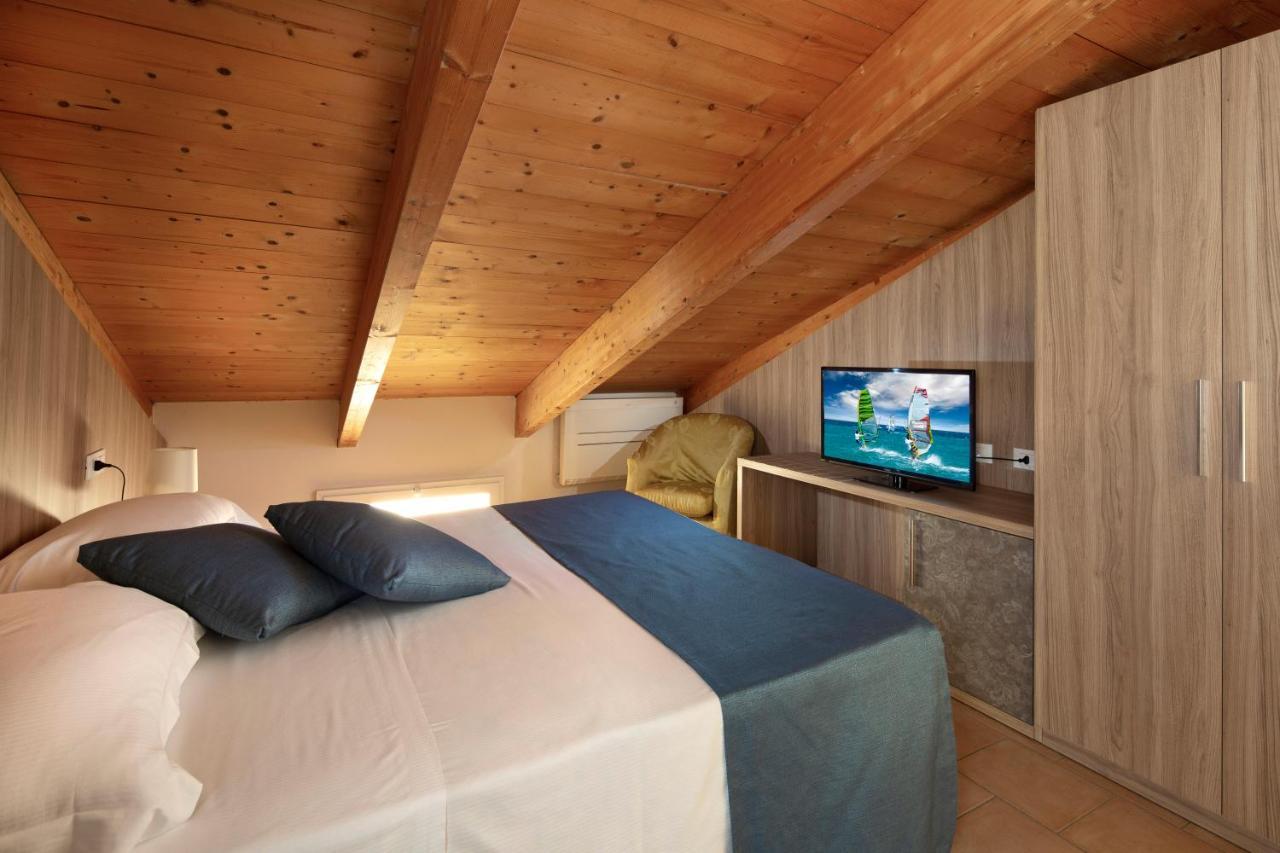 Hotel Cannes - In Pieno Centro Riccione Ngoại thất bức ảnh